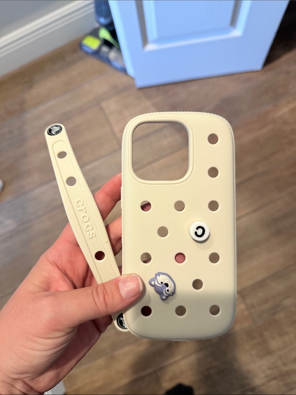 Crocs iPhone 16 pro Cream Phone Case with Strap